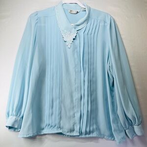 Vintage‎ Elegant Light Blue Women's Blouse with Floral Embroidery